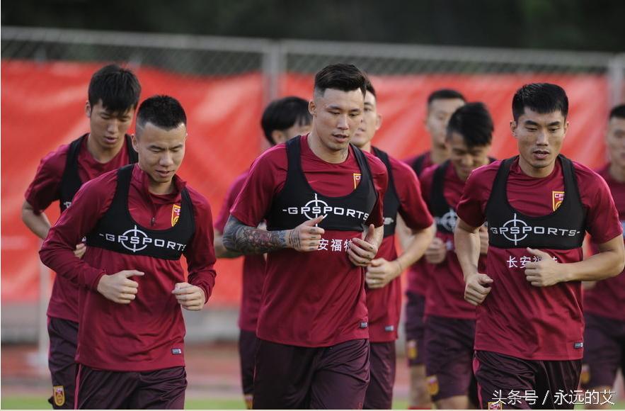 12强国足1-1澳大利亚,世预赛12强赛国足对阿曼