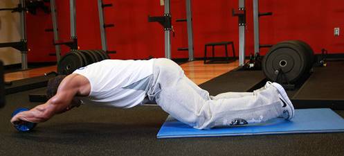 滚出腹肌，滚走肥肉，健腹轮。