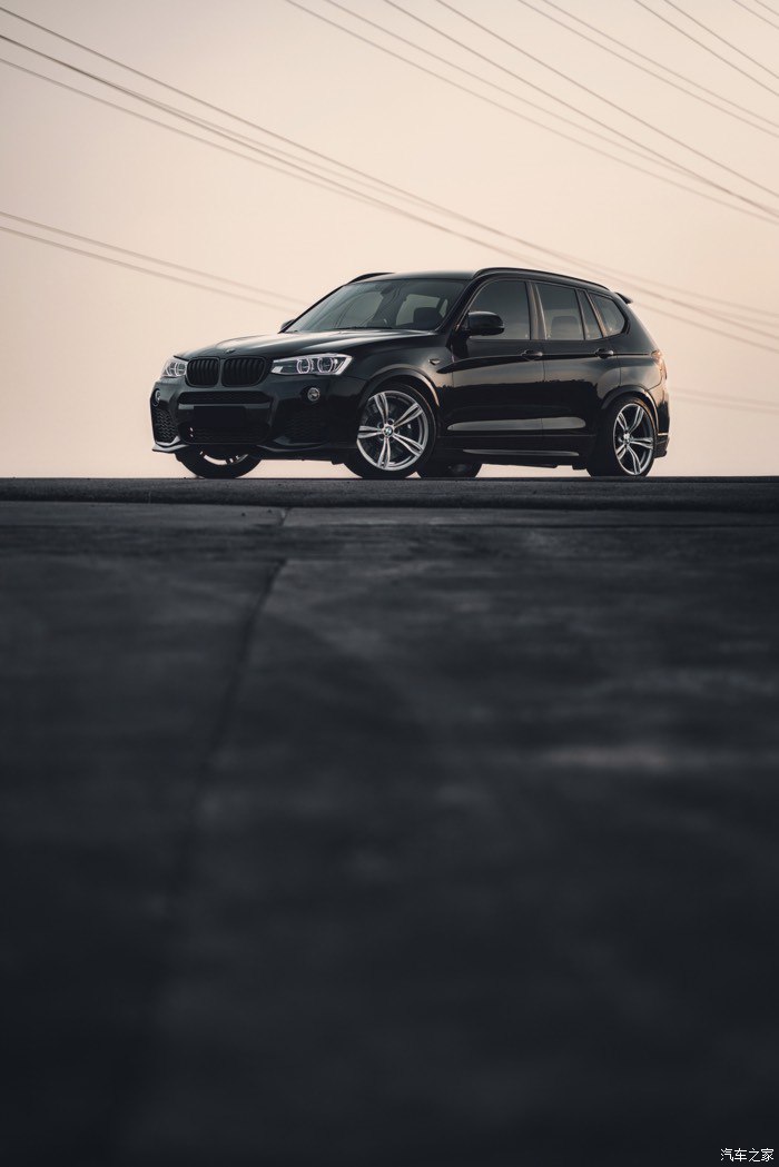 宝马x3曜夜版黑武士落地价,宝马x3黑武士静态体验