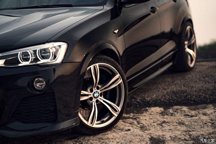 宝马x3曜夜版黑武士落地价,宝马x3黑武士静态体验
