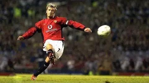 香蕉球怎么踢出弧线,足球怎么踢出香蕉球教学