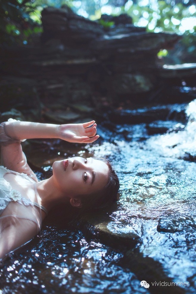 你还在被皮肤问题困扰吗,害人不浅的3大护肤误区