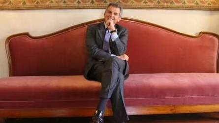 菲拉格慕业绩,高端产品菲拉格慕