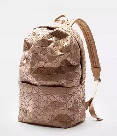 街包、街鞋、街镜，街T魔都“时髦街霸”你买了几个？