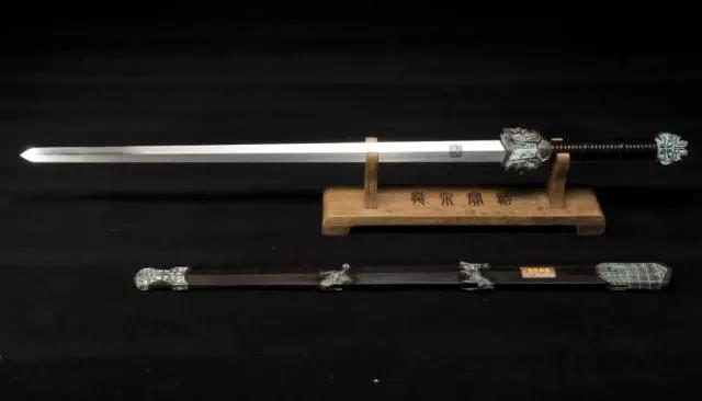 秦皇陵青铜剑图片大全,秦俑鉴赏