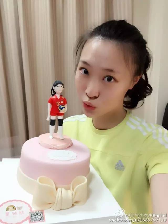 女排郎平的年薪是多少,郎平张常宁收入