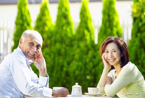 老年人肺部感染吃不进饭怎么办,老年人如何预防肺部感染