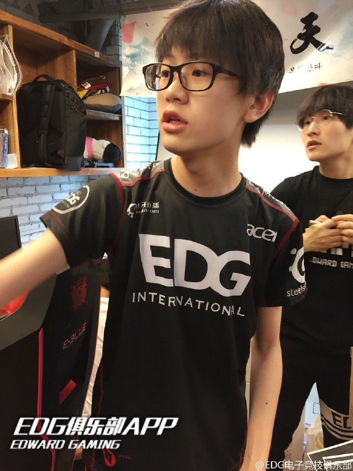 英雄联盟周杰伦皮肤,英雄联盟战队宣传