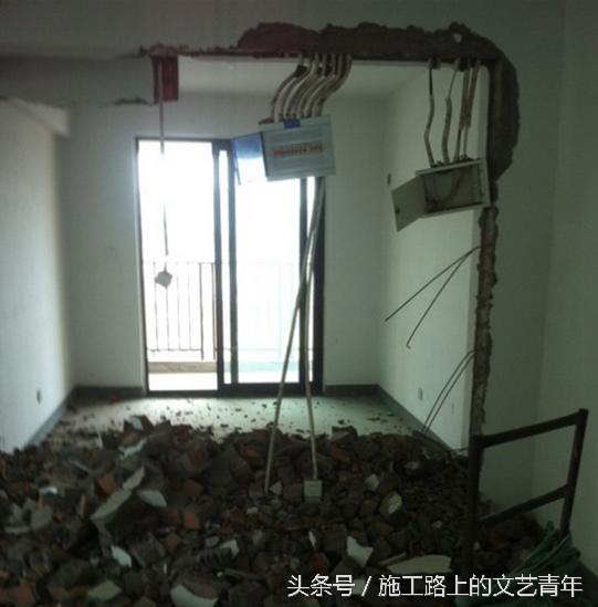 装修进行时，求高手来鉴定我家师傅安装水电的错误做法！