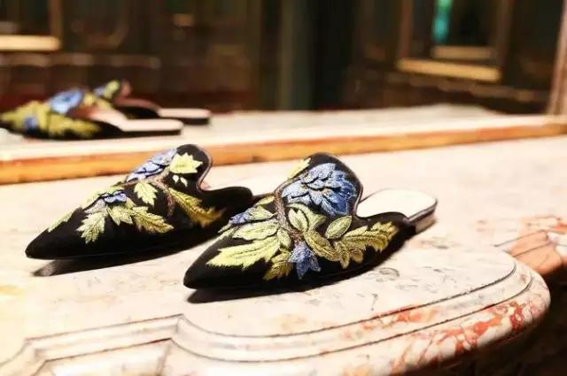 教你几种夏天穿衣小技巧,入秋最省钱的时髦穿法