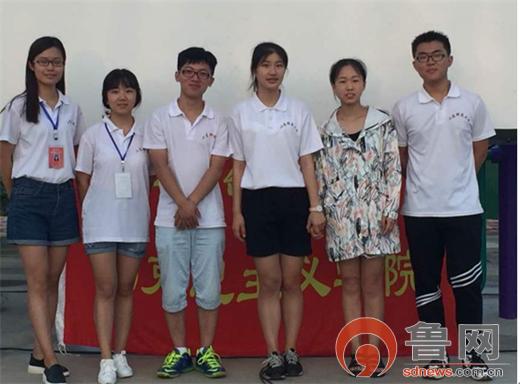 公益电影下乡放映,电影下乡活动旨在丰富乡村文化