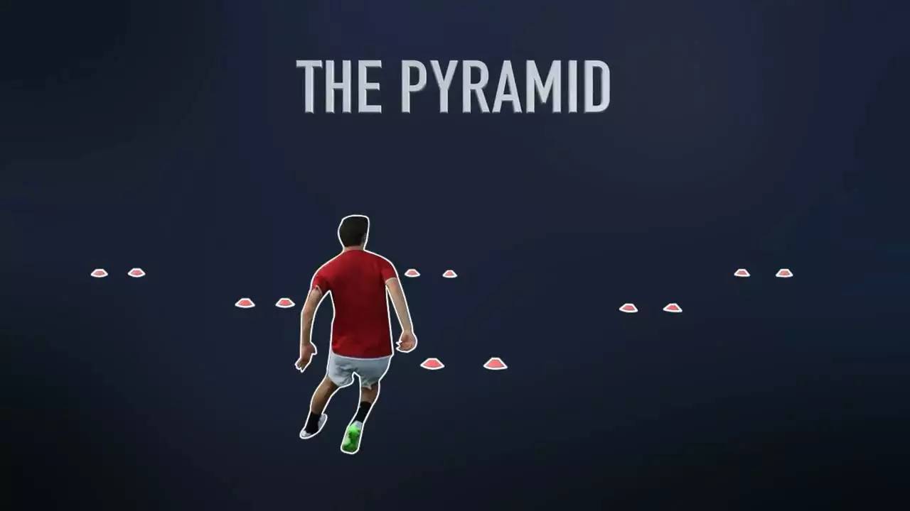 带球过半场很难么,带球过杆