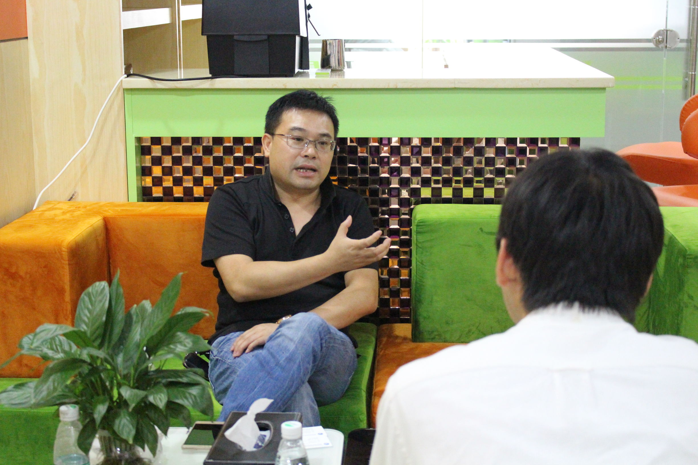 从智能手机到物联生活，我们从未忘记初心—专访国通世纪赵东锋