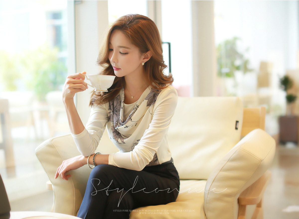 诱人身材，高贵气质，迷人写真