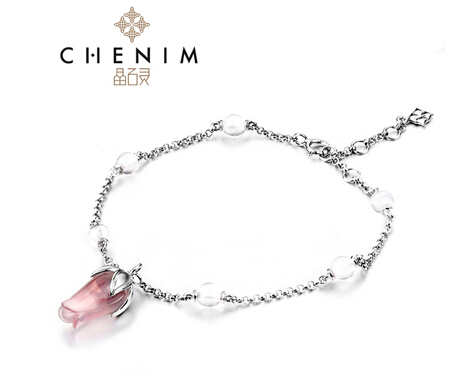 戴上晶石灵彩色宝石，成为开学季那个闪亮的女孩