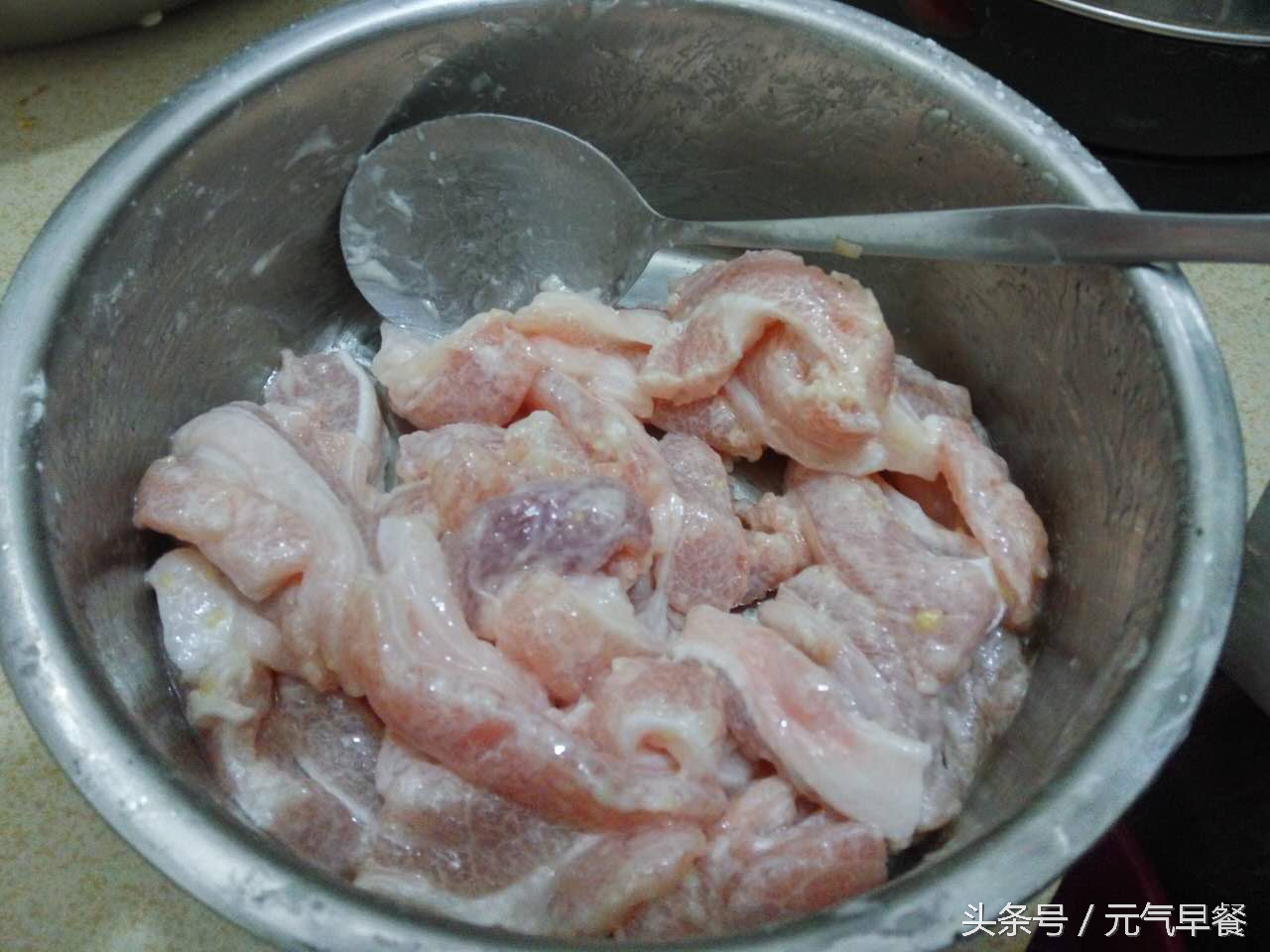 炸牛柳和鸡柳的做法,炸无骨猪柳