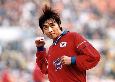 2004年东亚杯李玮锋,2002年十强赛李玮锋头球