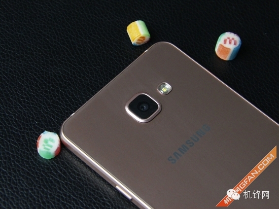 玻璃与金属的邂逅三星A72016版评测