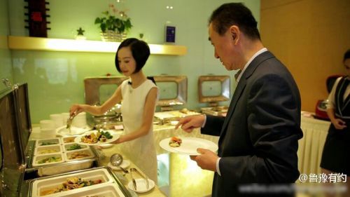 王健林打牌直播,王健林首富直播