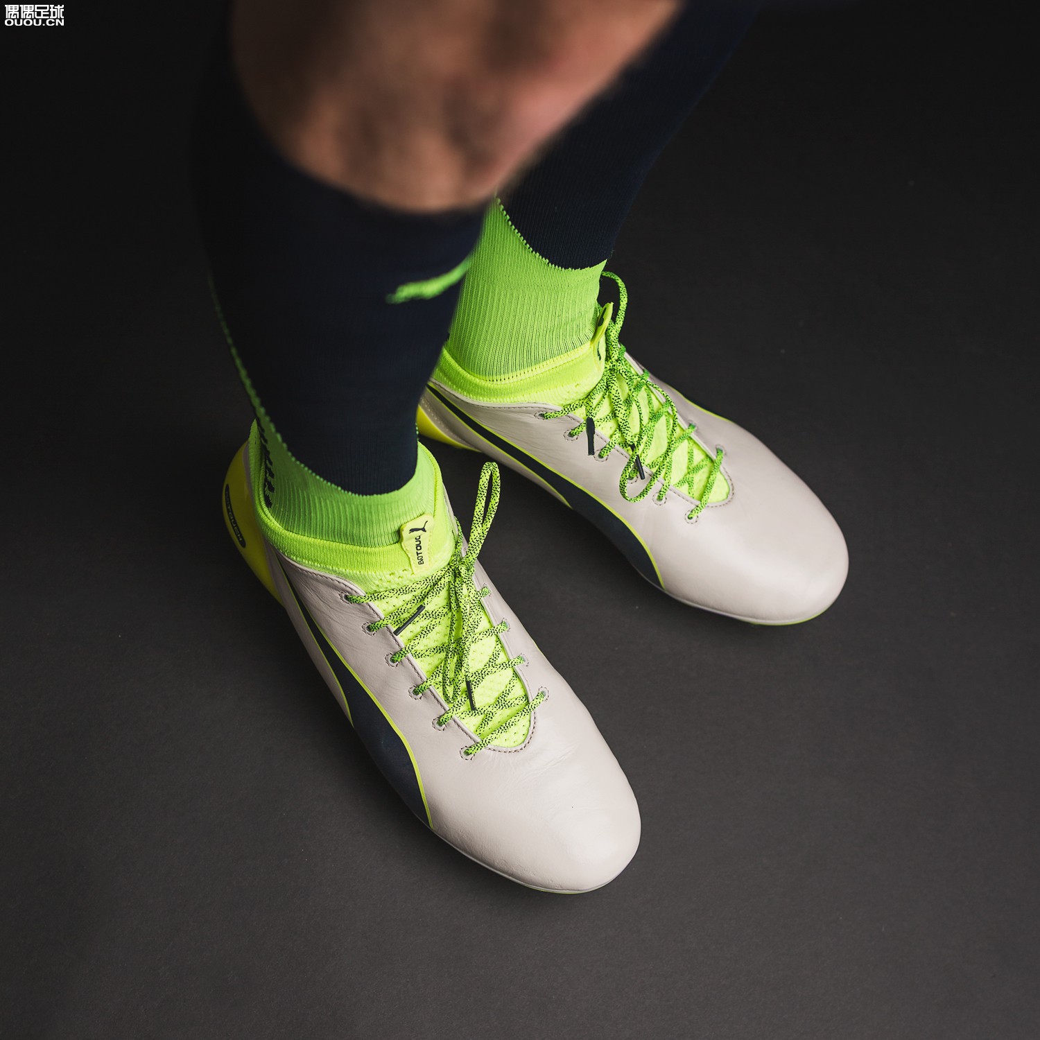 听说没有底的袜子和evoTOUCH更配哦