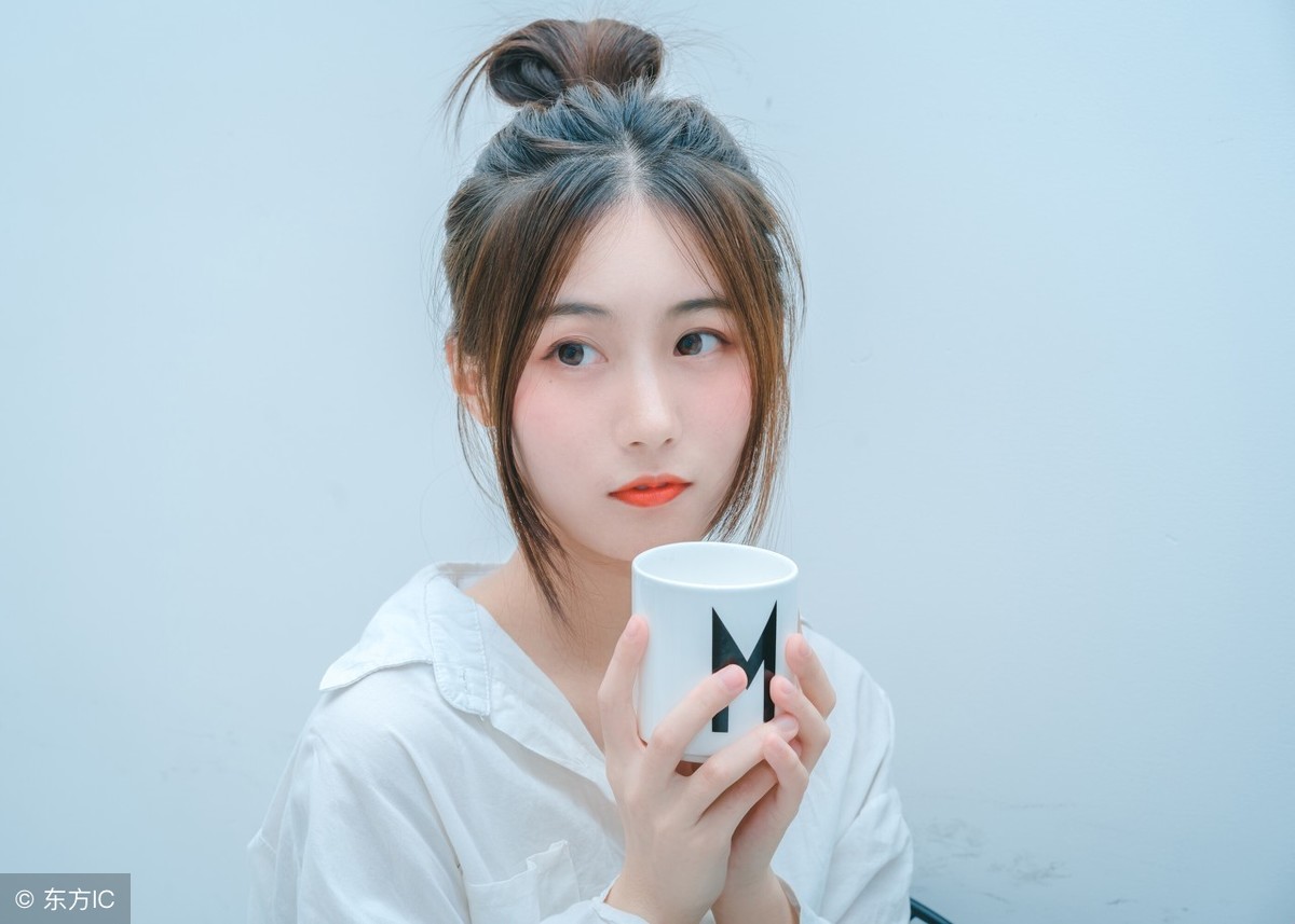 小说：流光溢彩喧嚣夜，误惹人间一精灵，美好宠婚非你不娶