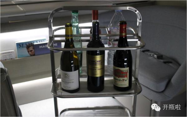 飞机延误不回家的理由,飞机延误真是一种折磨