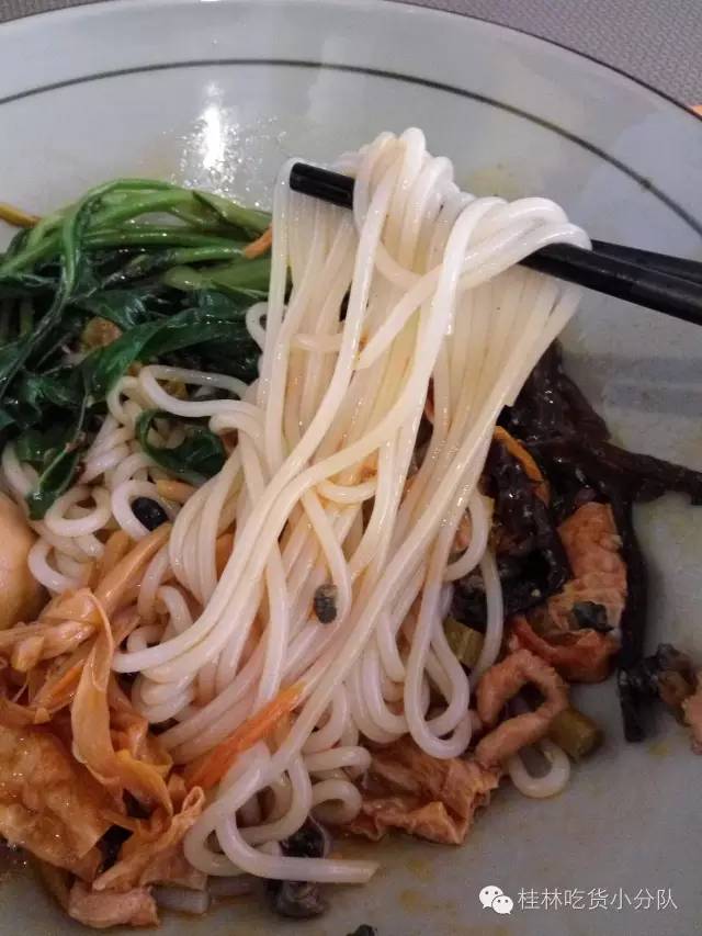 爱民螺蛳粉真有这么好吃吗,爱民干捞粉