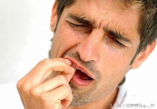 冷热酸甜入口,牙齿酸痛难忍怎么治?