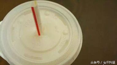 0元生活小妙招，家里的洗手盆容易堵，一根吸管解决它！