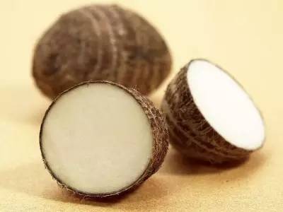 衣服腋下发黄怎么回事,衣服腋下发黄怎么洗