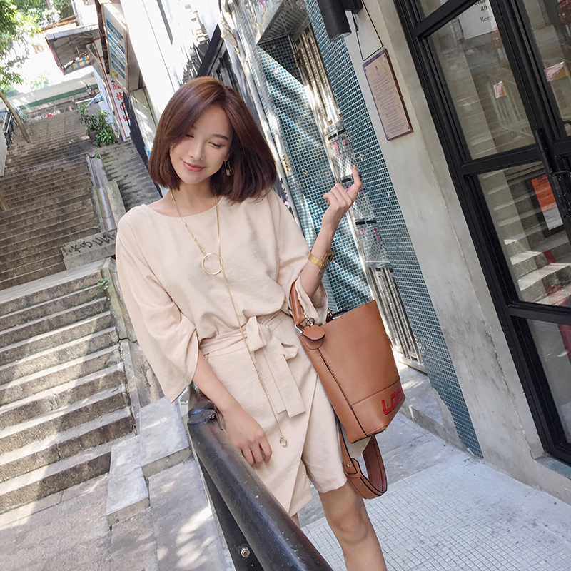 阔腿裤套装优雅,最流行的阔腿裤套装