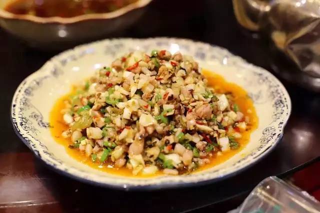 你以为的自贡实际上的自贡,自贡菜又辣又咸