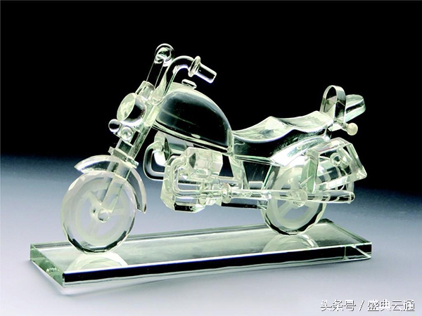 有光泽的水晶,雅俗共赏和田玉