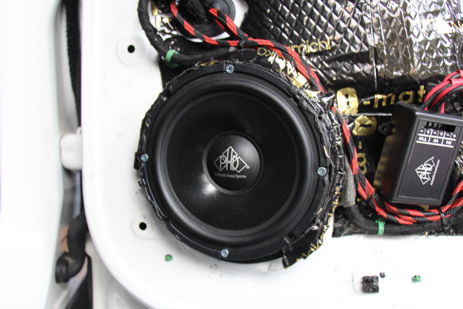 金湾区福特翼虎汽车音响改装,深圳汽车音响改装罗湖