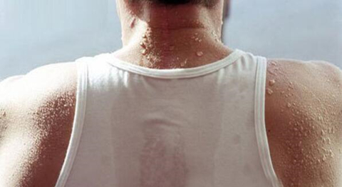 身体动不动就出汗头发油油的,动不动就出汗怕风怕冷怎么调理