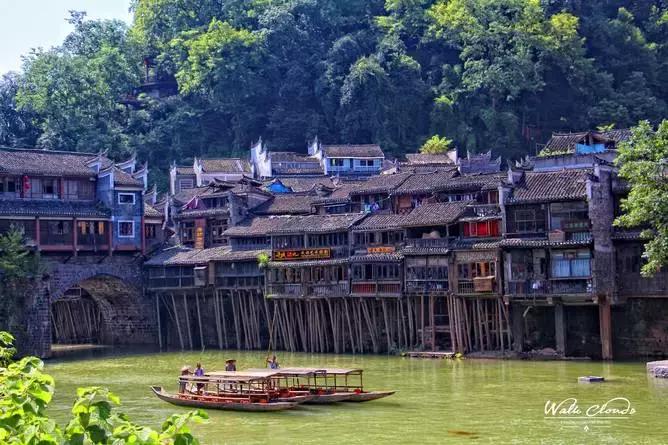 湘西古老而神秘的地方,曾经古老的湖南湘西苗寨
