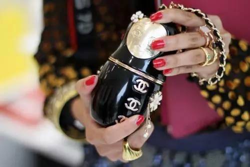 套娃chanel (chanel度假系列呼啦圈包)