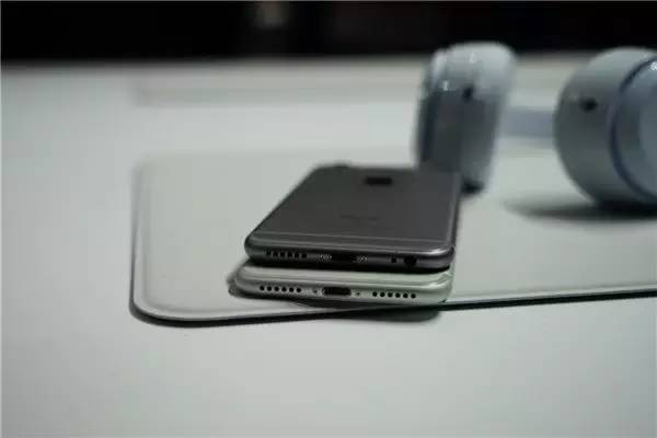 iphone7怎么看后台运行程序,iphone7如何看到正在运行的软件