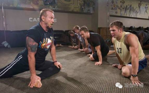 这些震撼人心的瑜伽奇迹,都是他创造的!