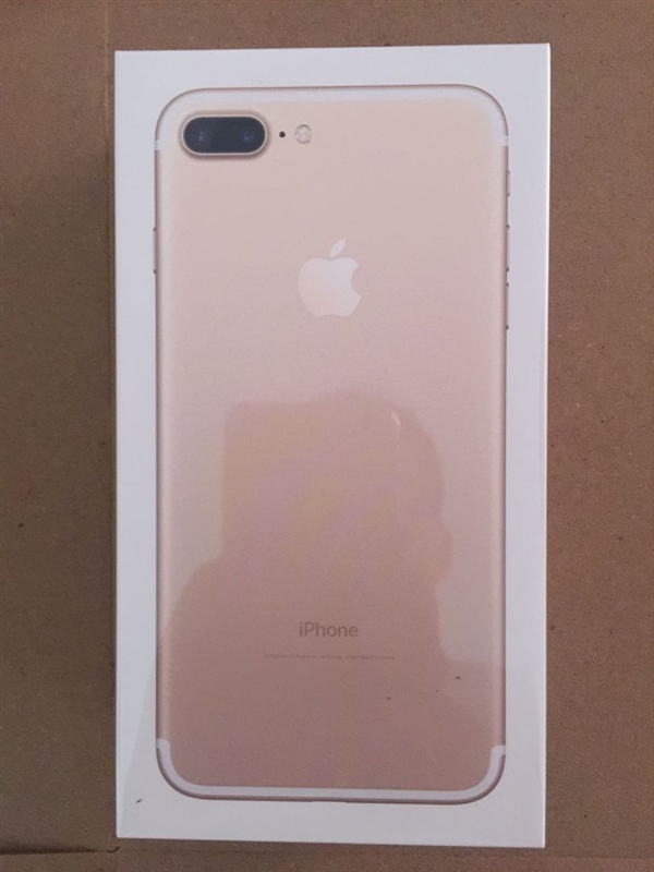 网友晒首批iPhone7开箱：黑色、玫瑰金成主流