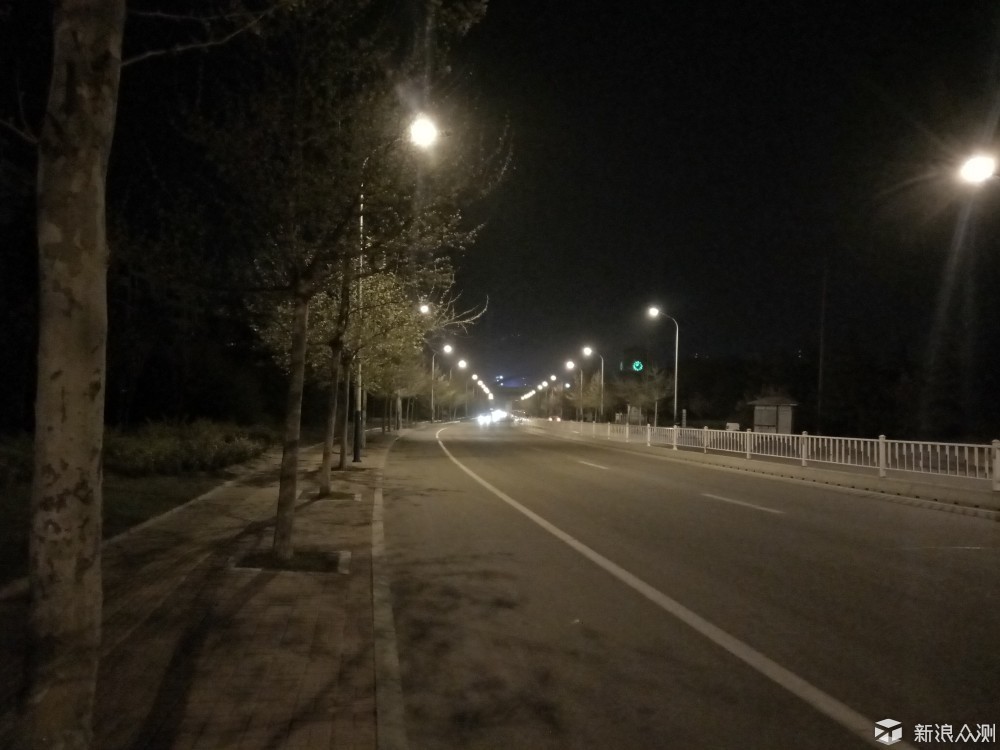 一代最经典的oppor9手机,充电快的oppo手机推荐