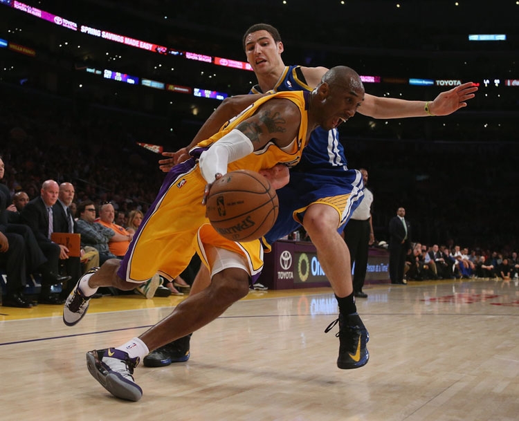 科比上脚kobe8所有配色,科比穿nikekobe6