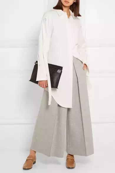 美得毫不费力的姑娘,都有一双乐福鞋