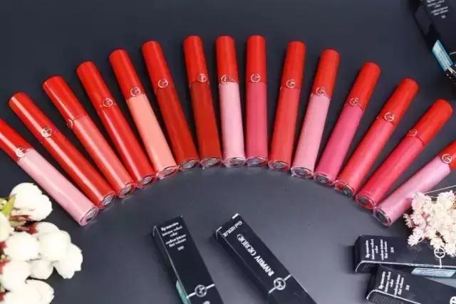 范爷都爱用的阿玛尼红管唇釉全试色，怎一个美字了得！