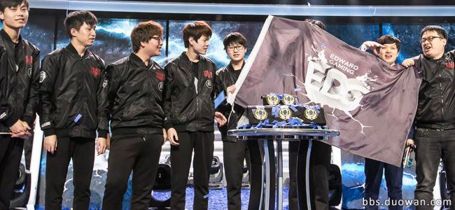 一个热爱LOL比赛的普通观众致敬LPL：谷底的攀登