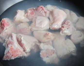 简单又好吃的酱香猪蹄,卤出劲道的猪蹄