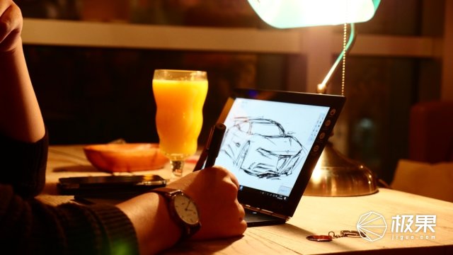 联想把30多年的笔记本键盘颠覆了,取消按键还能在上面画画