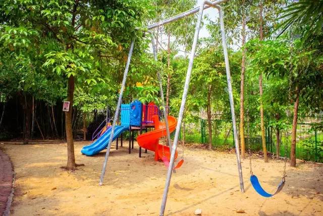 〈花开园〉顺德一间靓到“氹”一声的花园食府，赏花喂牛亲子