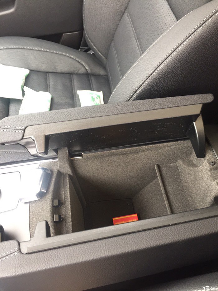 奔驰gle400运动版跑高速视频,奔驰gle400几秒破百运动模式