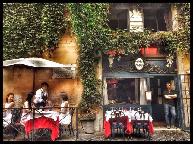 中华小姐海外之旅：许愿池边的东方少女